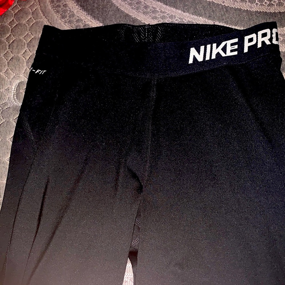 NIKE PRO LEGGINGS